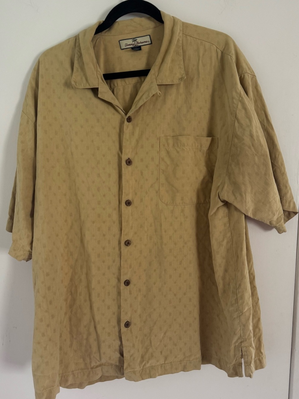 Tommy Bahama Button Down